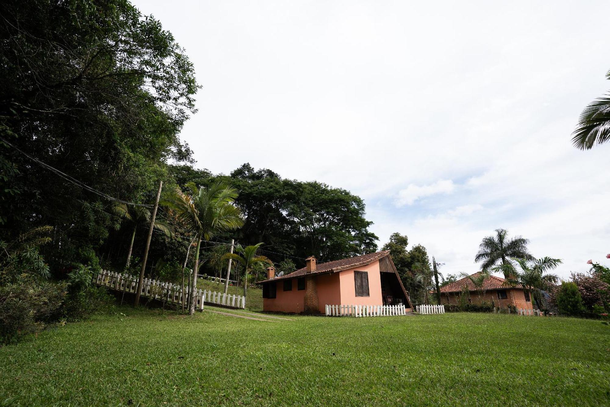 Hotel Alpha Ville Chales Conceição da Ibitipoca Exterior foto